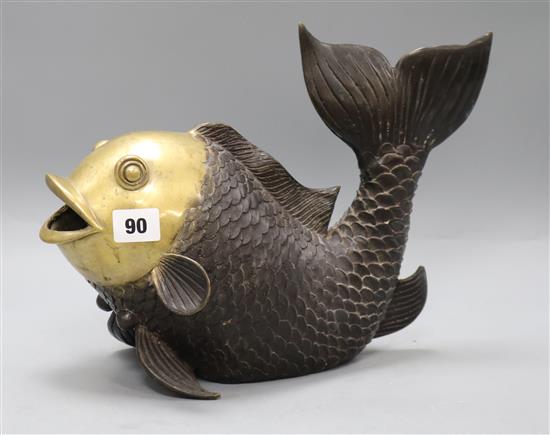 A Japanese bronze model of a carp height 25cm